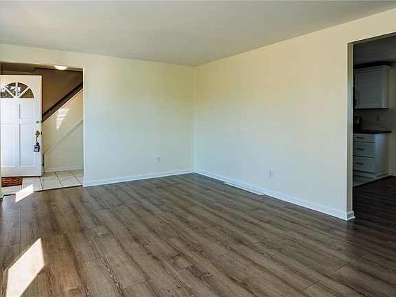 2nd image of 2408 Haymaker Rd