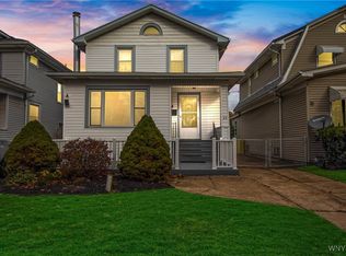 30 Taunton Pl, Buffalo, NY 14216