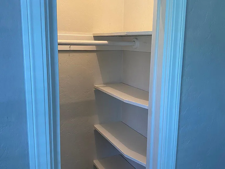 Walk-in closet