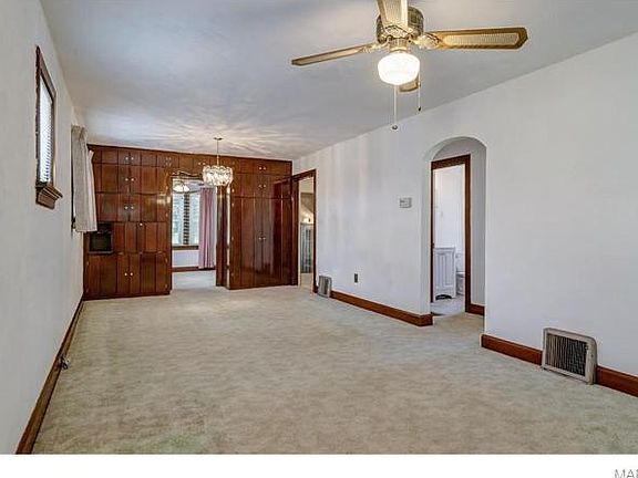 5th image of 2341 S Milton Ave