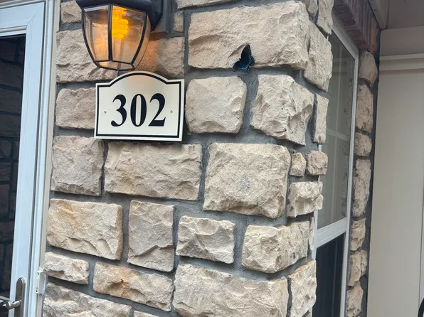 302 Gladstone Dr, McDonough, GA 30253