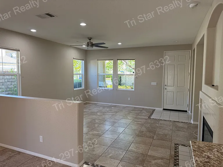 27350 Dearborn Dr — Photo 4