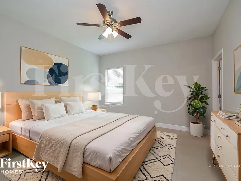 445 Eagle Dr — Photo 9