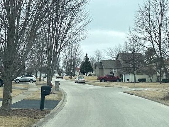 5th image of 897 Cottonwood Dr