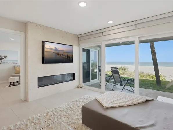 3400 Gulf Blvd APT 104, Belleair Beach, FL 33786