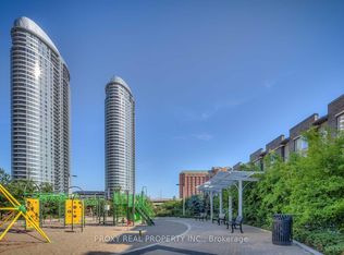 135 Village Green Sq UNIT 1526, Toronto, ON M1S0G4