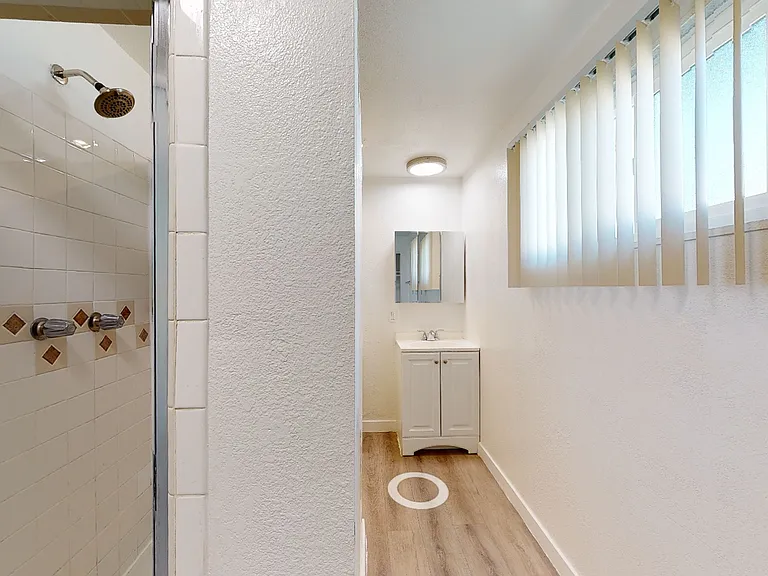 10112 Felton Ave — Photo 21