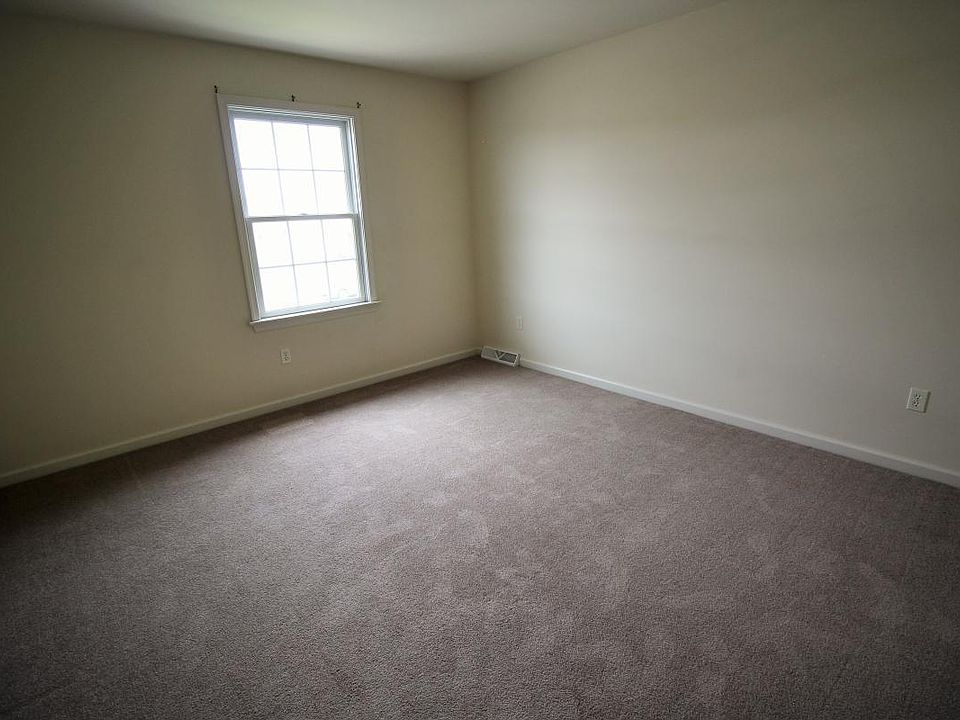 624 Sunflower St New Holland, PA, 17557 Apartments for Rent Zillow