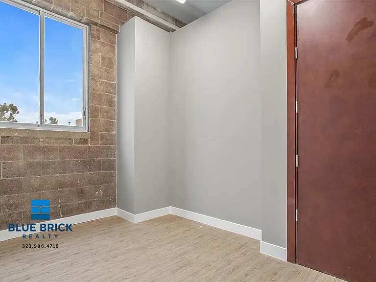 3751 S Hill St #209 — Photo 7