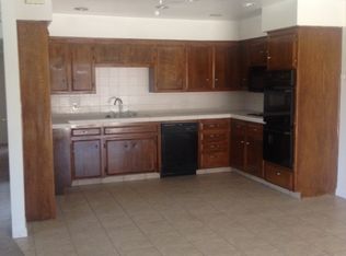 2004 Courtleigh Dr, Bakersfield, CA 93309