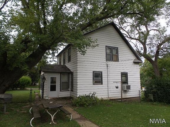 3rd image of 2815 10th St