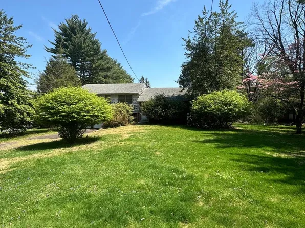 14 Sunnyside Ln, Yardley, PA 19067