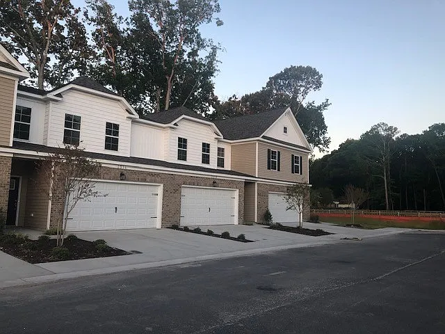 2514 Fieldsway Dr