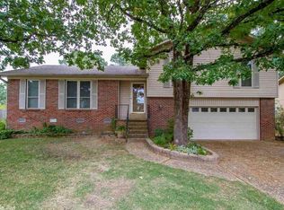 3911 Sam Peck Rd, Little Rock, AR 72223