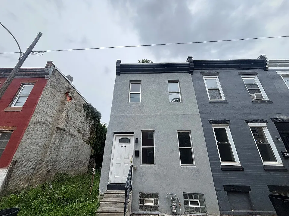 2422 N Colorado St