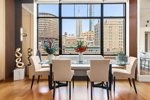 Dining area, photo 1