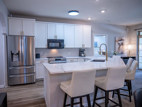 3rd image of 670 E Lake Ave #203