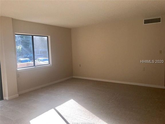 3rd image of 300 Woodhaven Dr