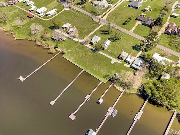 5th image of 8049 Island Rd