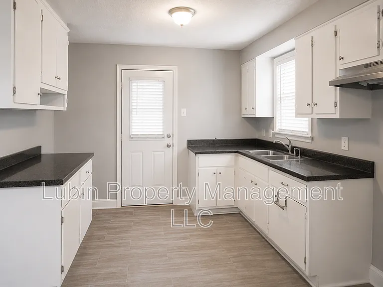 1134 Atlantic St — Photo 6