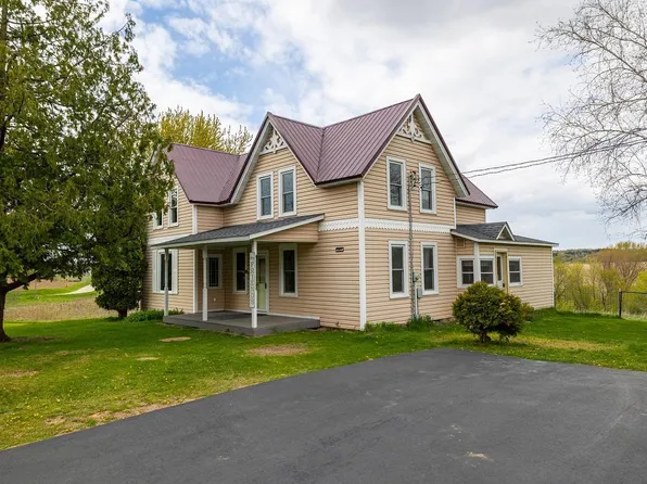 S346 Nicholes Rd, Mondovi, WI 54755