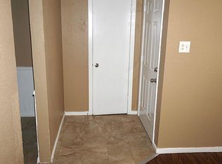 1613 Locust St, Pasadena, TX 77502