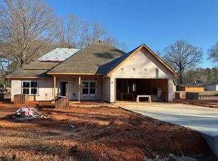 305 Troy Ln, Starkville, MS 39759