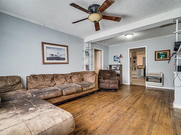 5th image of 1543 Flores Dr