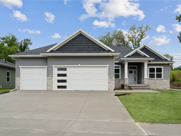 5512 Seminole Valley Trl NE, Cedar Rapids, IA 52411