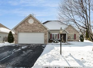 75 Longwood Dr, Mechanicsburg, PA 17050