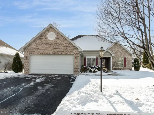 75 Longwood Dr, Mechanicsburg, PA 17050