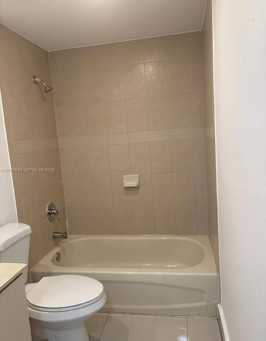11060 SW 196th St — Photo 3