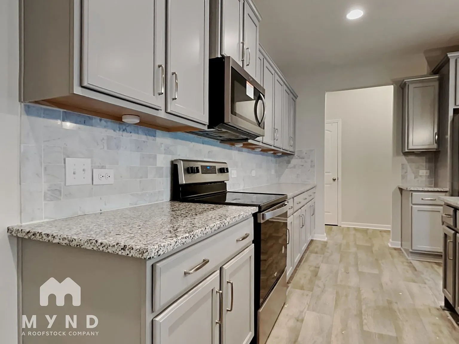 3 bed, 2.5 bath, 2252 sqft, $2,345 — Photo 1