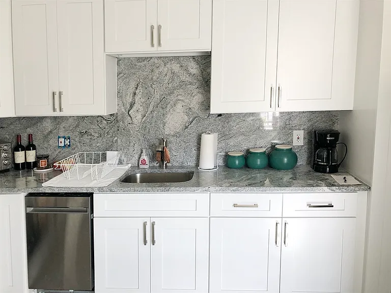119 Cottage St #4F — Photo 5