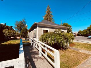 1015 S 2nd St, Mount Vernon, WA 98273