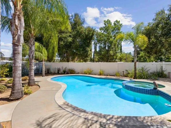 28410 Sunset Rd, Valley Center, CA 92082