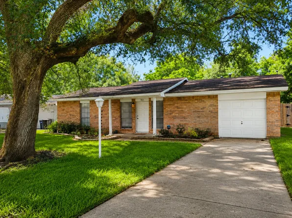 1021 4th St, League City, TX 77573