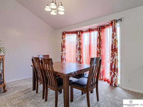 5th image of 15355 Binney St