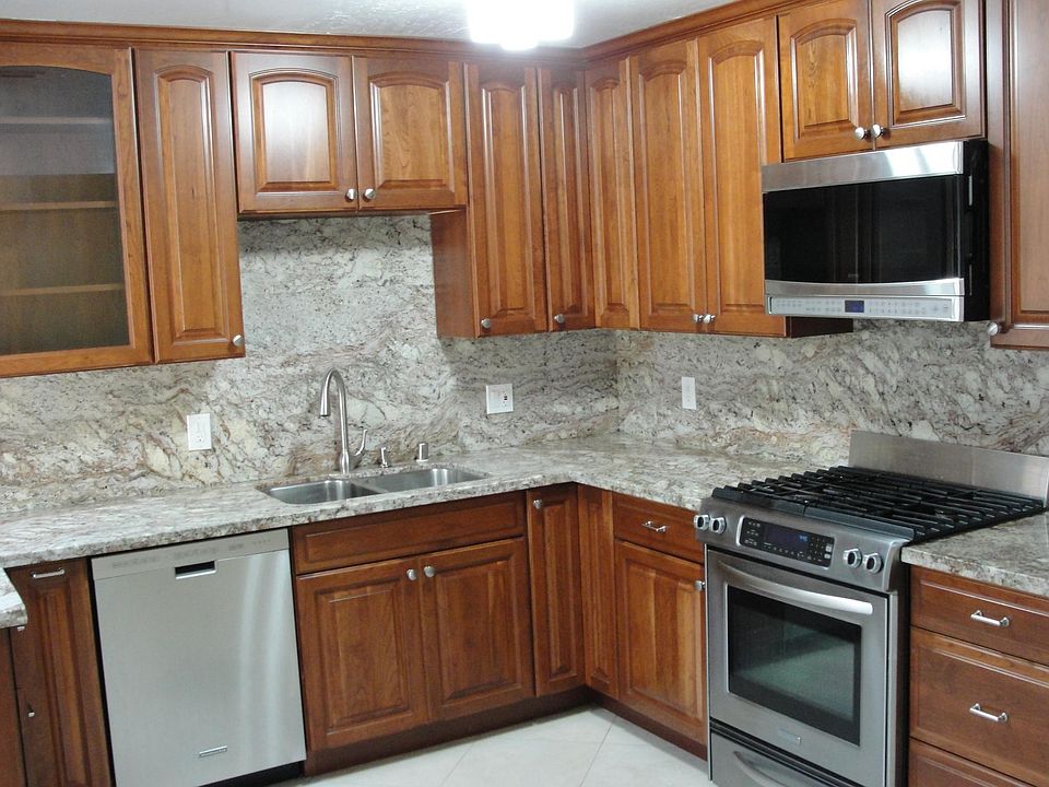 1st image of 506 Romberg Dr