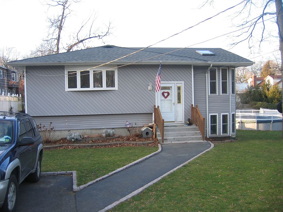 1st image of 419 Collington Dr