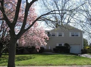 41 Gaynor Pl, Glen Rock, NJ 07452