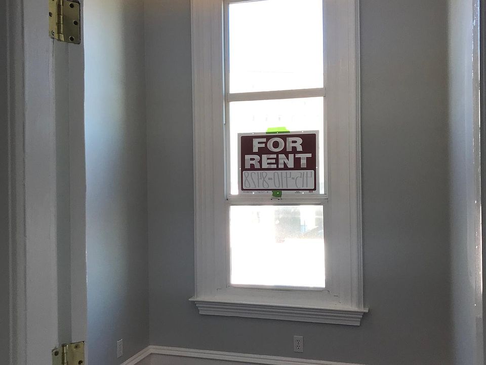 Front smaller room with closet/office