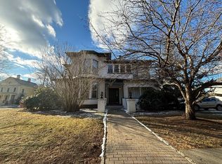 31 Lyman Rd #B, Northampton, MA 01060