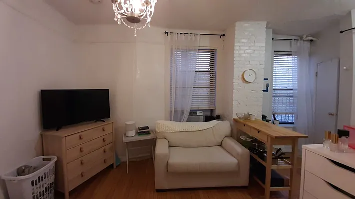 Rented by Owner | media 9