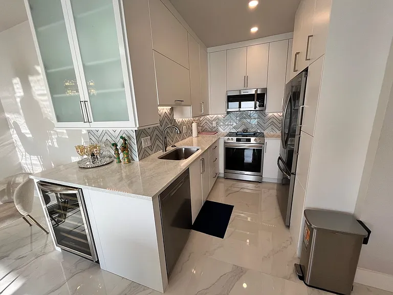 880 Mandalay Ave #C1209 — Photo 12