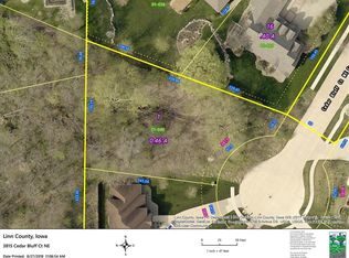 3815 Cedar Bluff Ct NE, Cedar Rapids, IA 52411