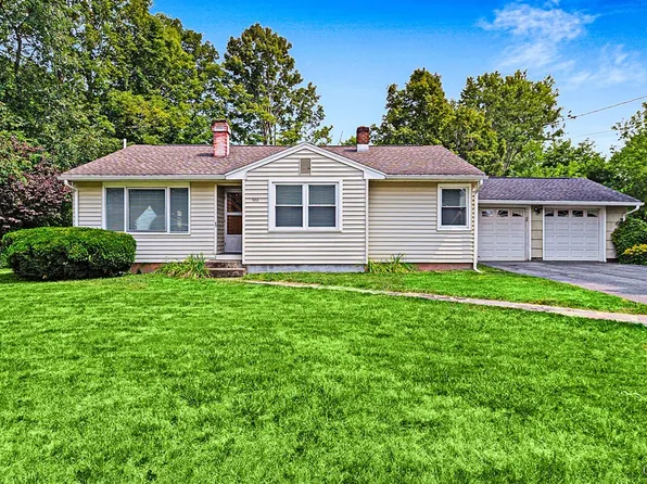 100 Wells Dr, Deerfield, NY 13502