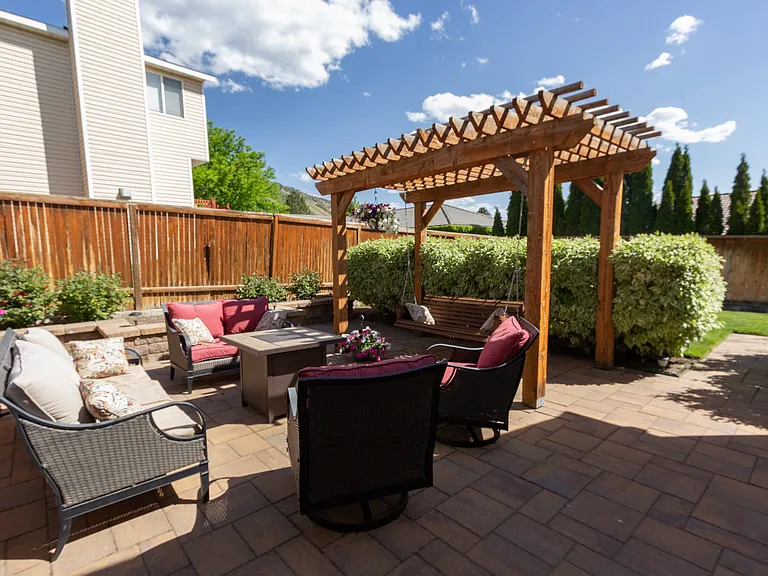 1452 Mountain Rd — Photo 26