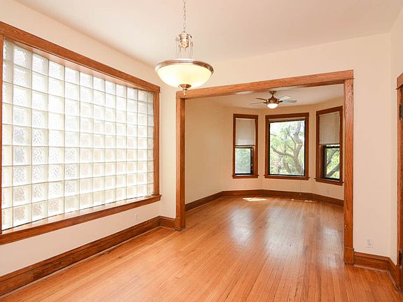 5th image of 4319 N Ashland Ave Unit 2