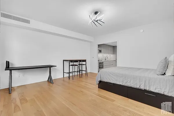 Rented by Empire Real Property Managers LLC  | media 21